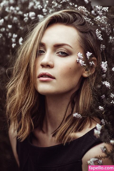 Anna Ronzhin Onlyfans Photo Gallery 