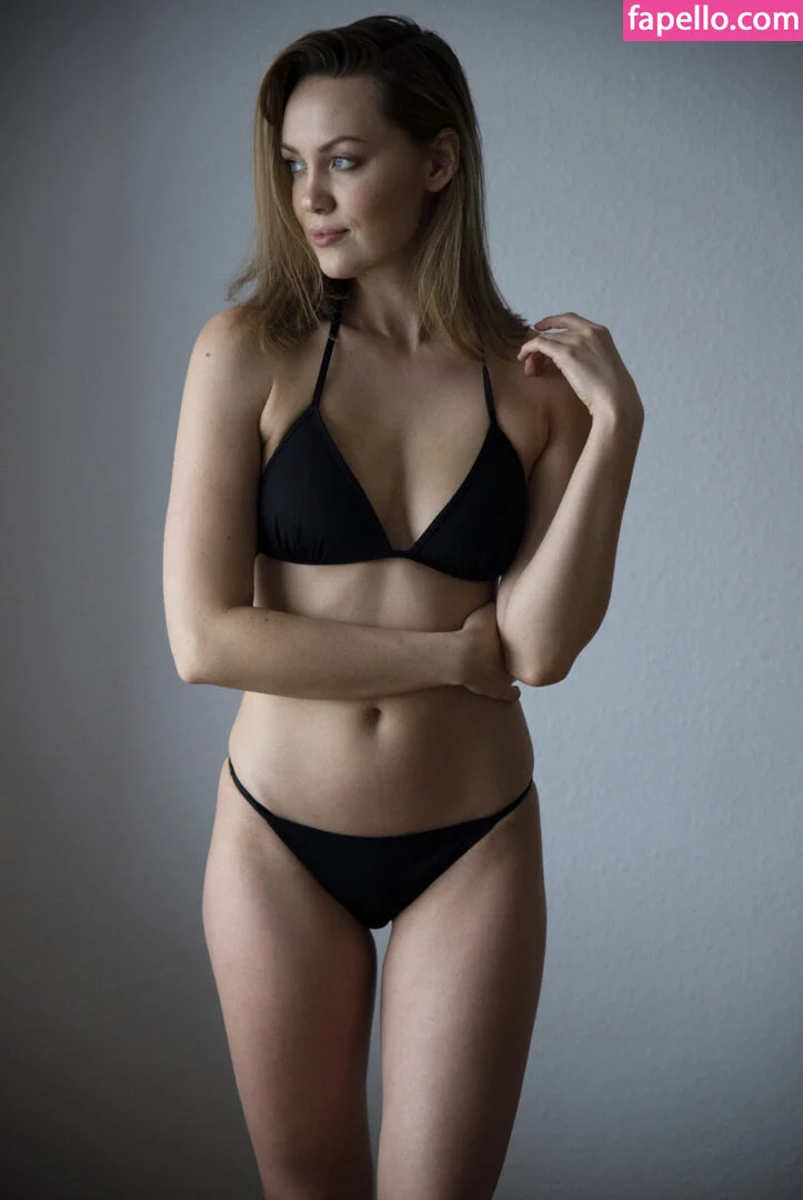 Anna Ronzhin Onlyfans Photo Gallery 