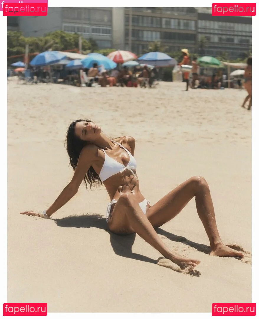 Bruna Lirio Onlyfans Photo Gallery 