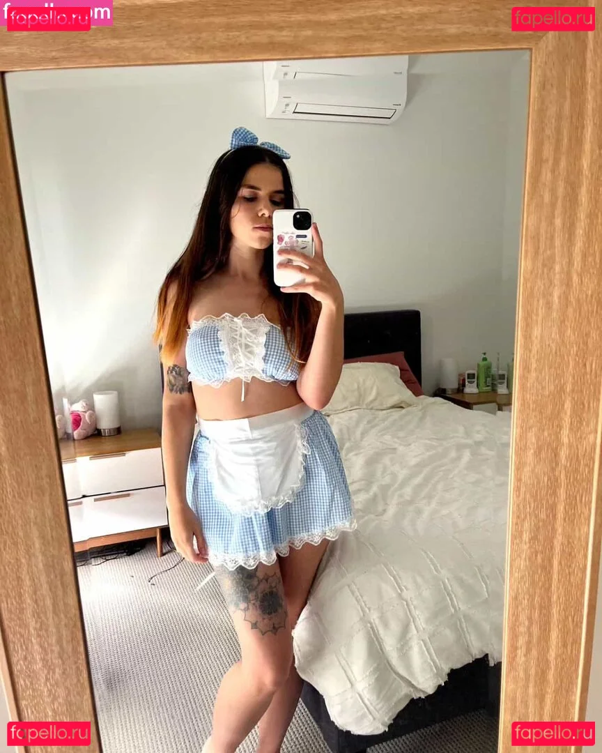 itiscallievip Onlyfans Photo Gallery 