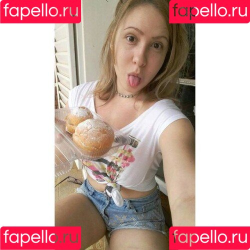 Aninha Voorhees Onlyfans Photo Gallery 