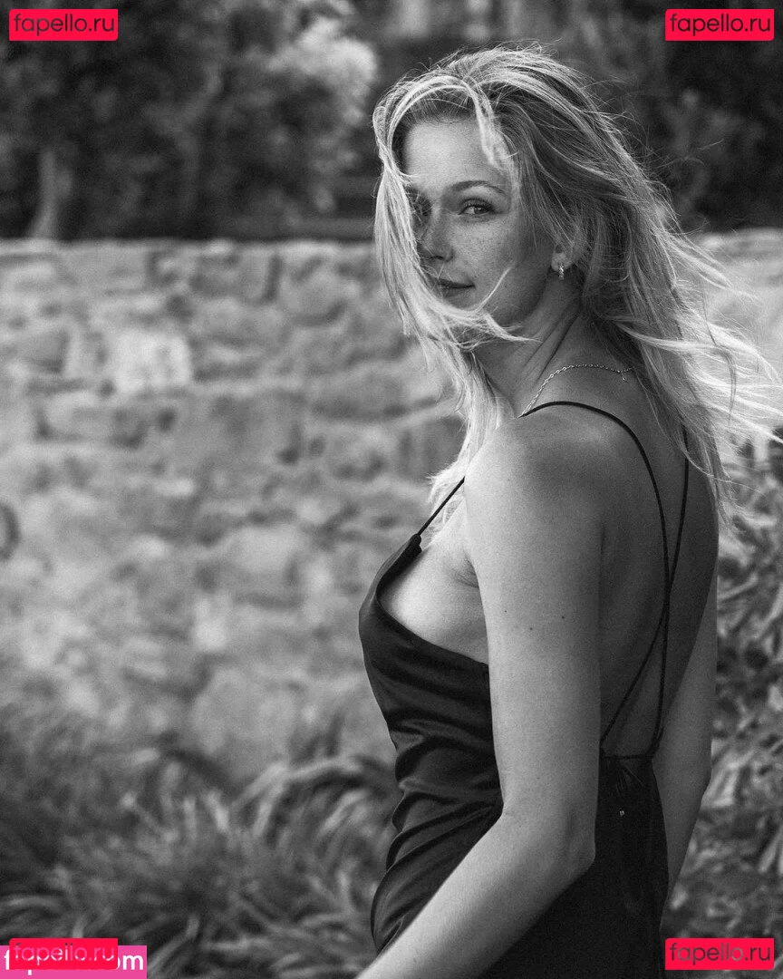 Melanie Kroll Onlyfans Photo Gallery 