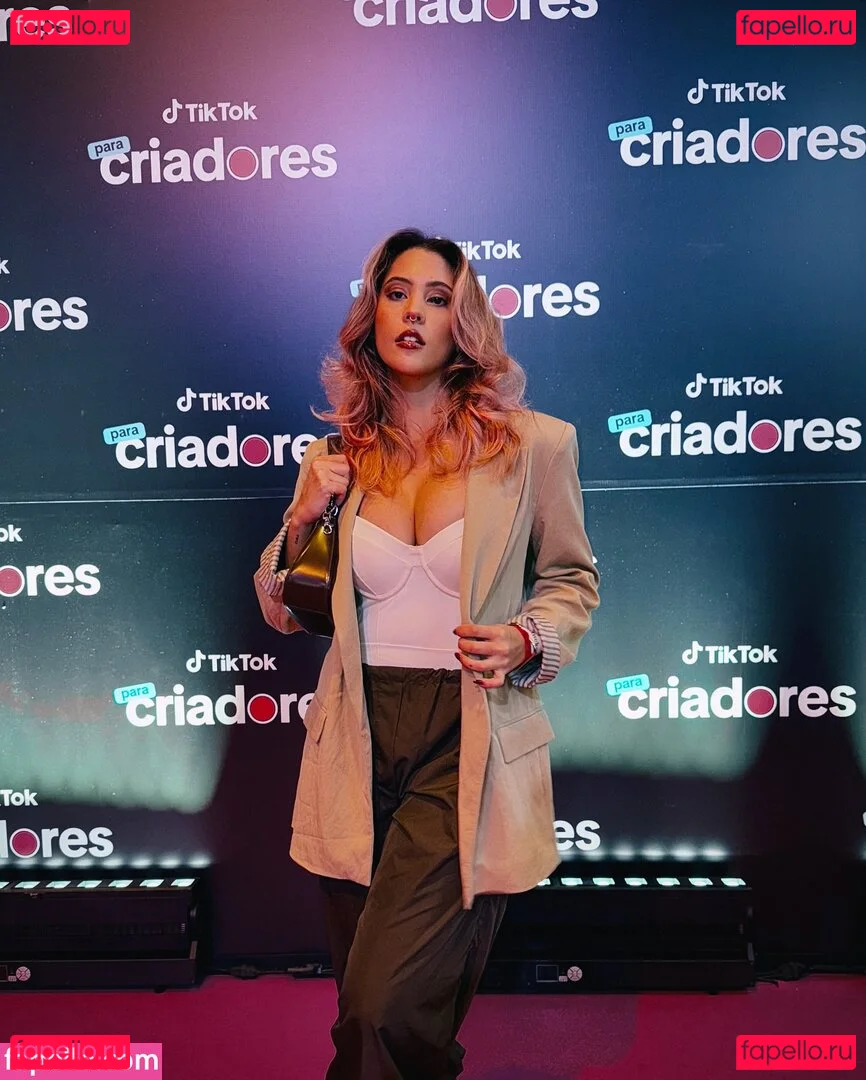 Dora Figueiredo Onlyfans Photo Gallery 