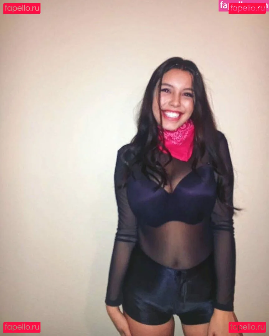 nenabelsito Onlyfans Photo Gallery 