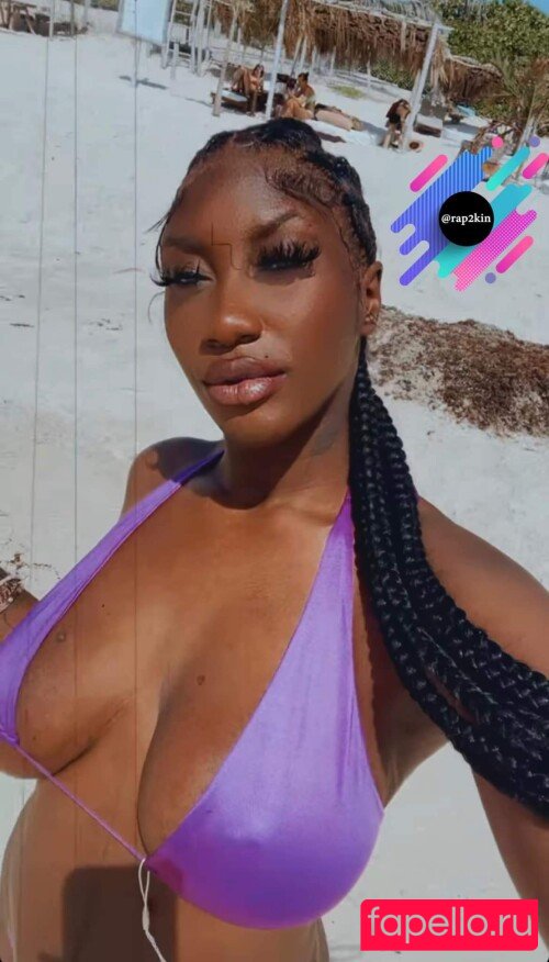 Aya Nakamura Onlyfans Photo Gallery 