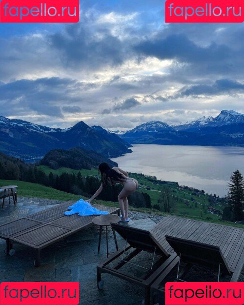 Baek Si Young Onlyfans Photo Gallery 