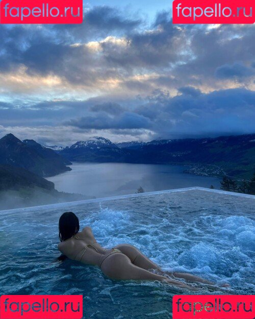 Baek Si Young Onlyfans Photo Gallery 