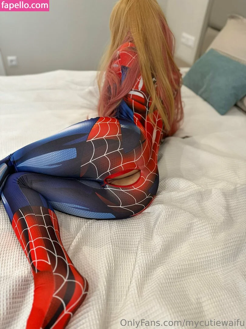 yourtinygf Onlyfans Photo Gallery 