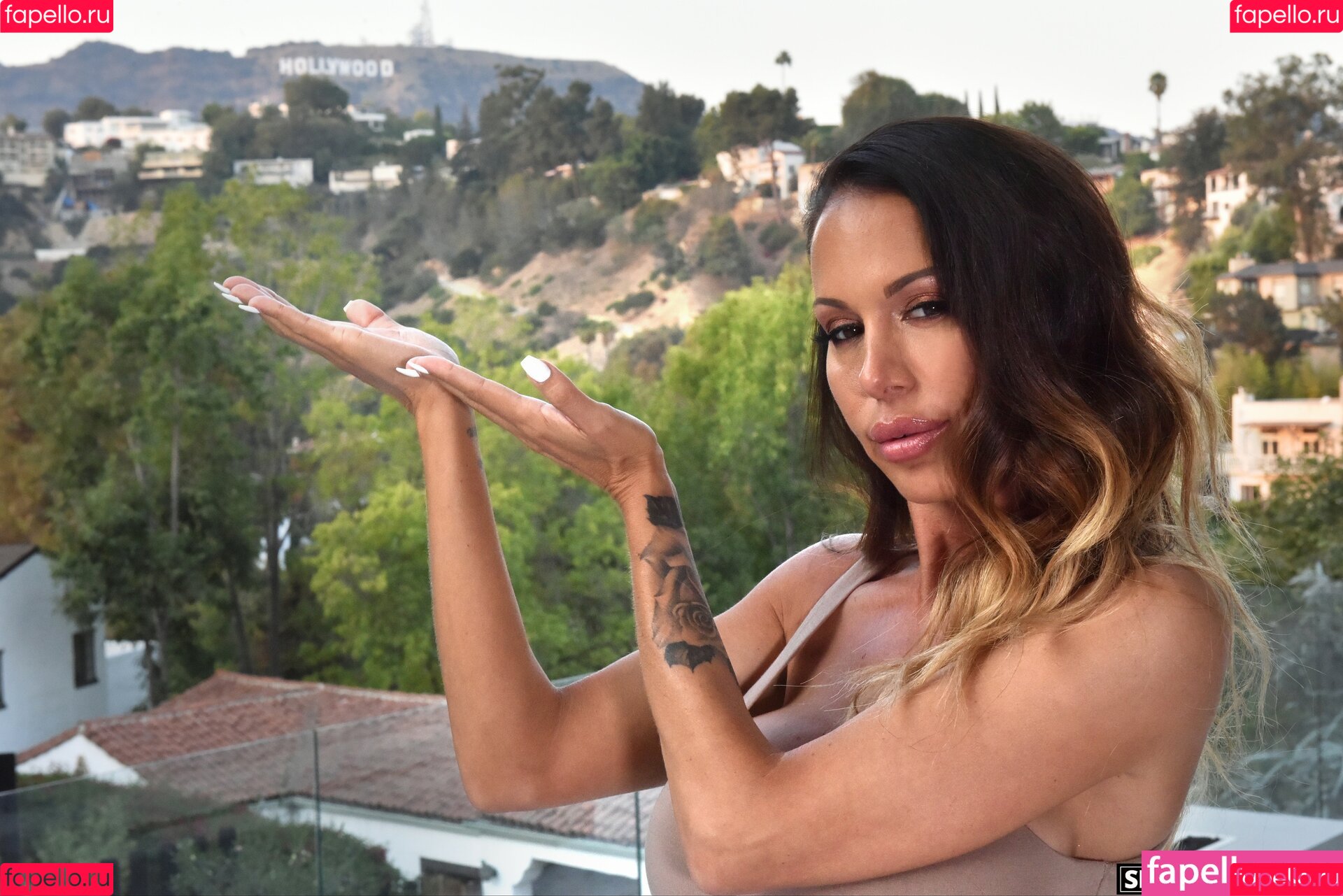 Mckenzie Lee Onlyfans Photo Gallery 