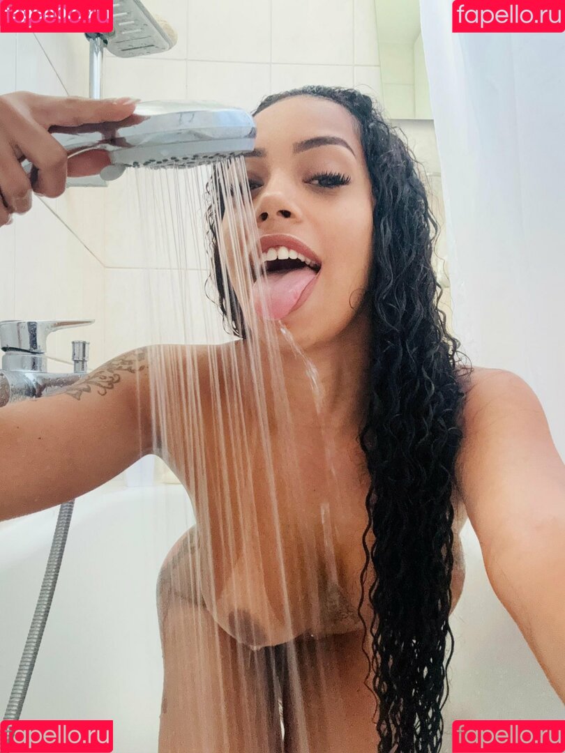 Joice Crazy Onlyfans Photo Gallery 