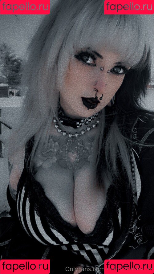 Emmamaybyte Onlyfans Photo Gallery 