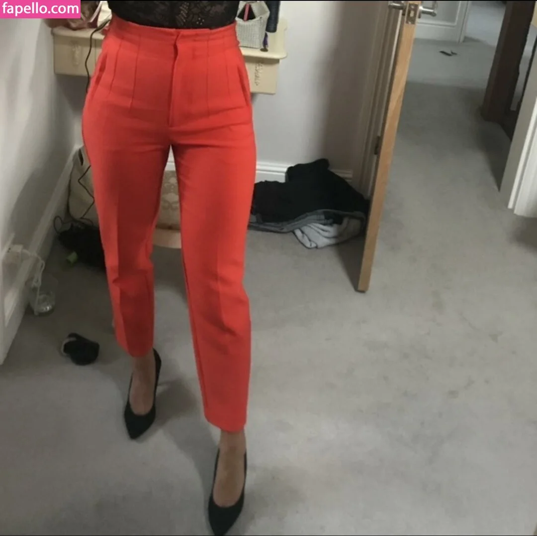 Lucy Beverley Onlyfans Photo Gallery 