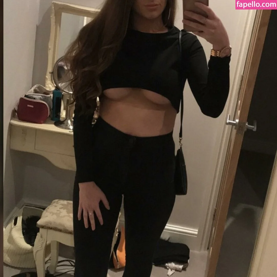 Lucy Beverley Onlyfans Photo Gallery 