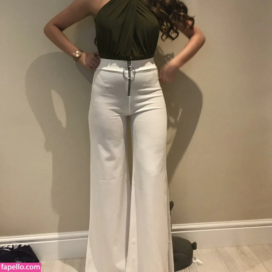 Lucy Beverley Onlyfans Photo Gallery 