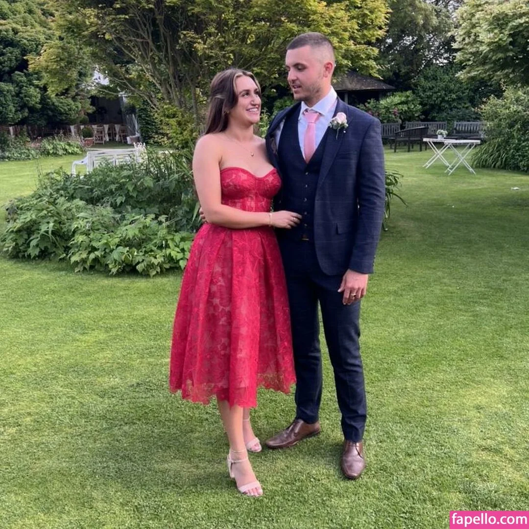 Lucy Beverley Onlyfans Photo Gallery 