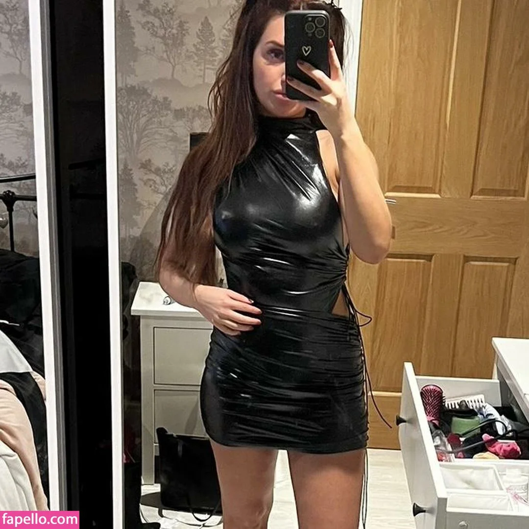 Lucy Beverley Onlyfans Photo Gallery 