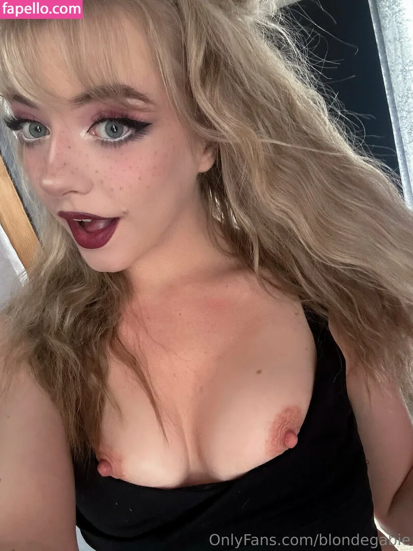 blondegabie Onlyfans Photo Gallery 