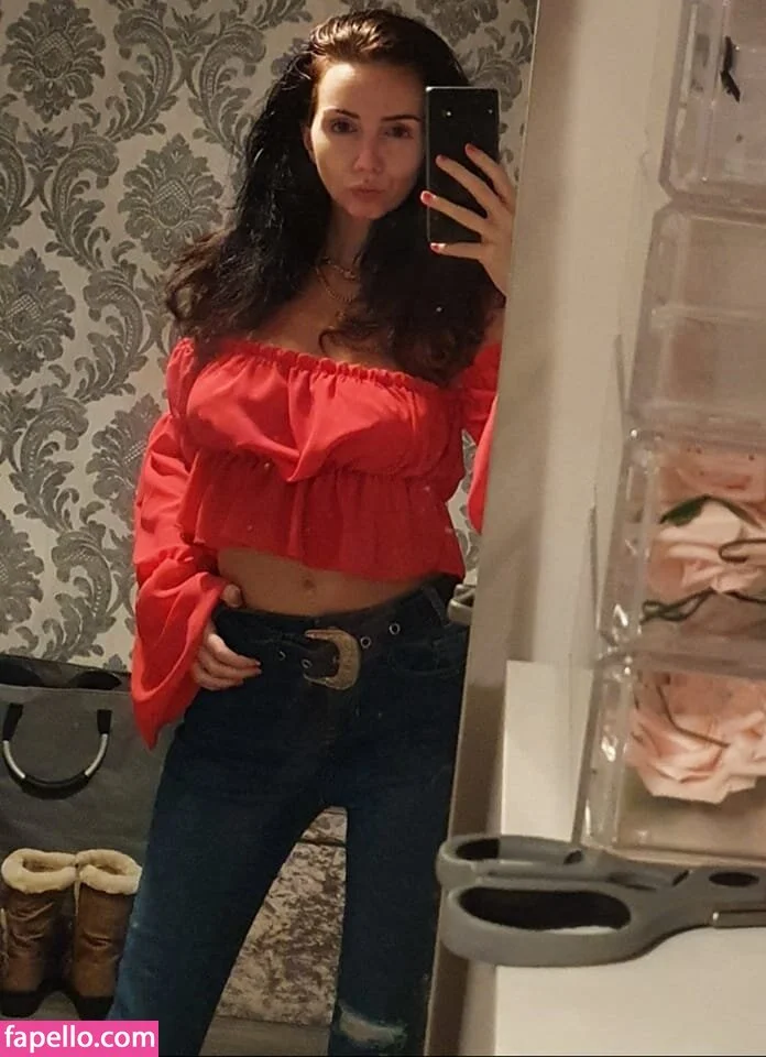 Summer Siempre Onlyfans Photo Gallery 