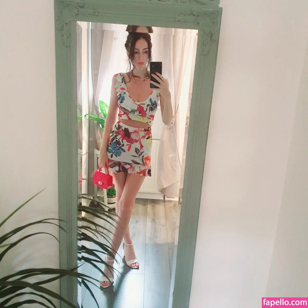 Summer Siempre Onlyfans Photo Gallery 