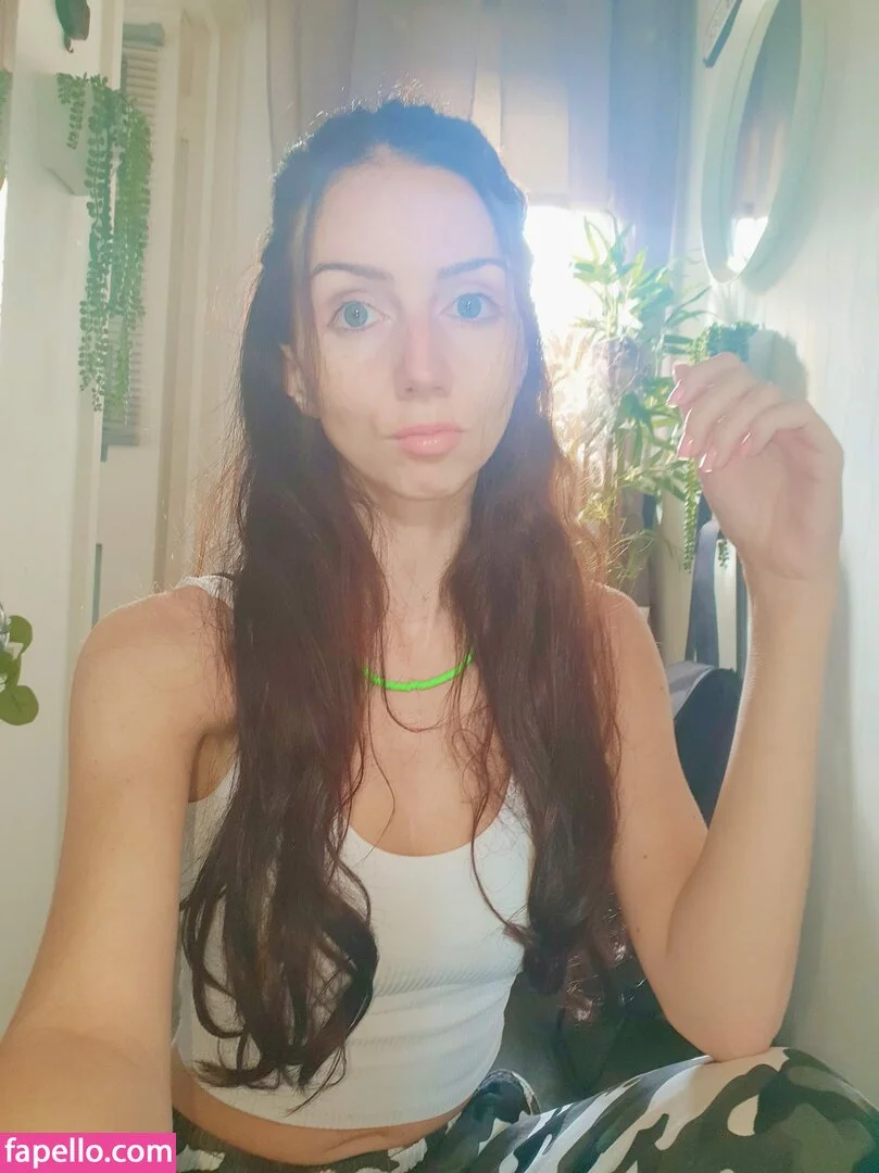 Summer Siempre Onlyfans Photo Gallery 