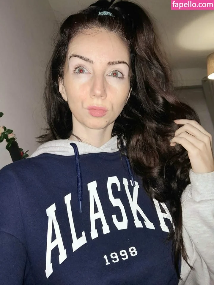 Summer Siempre Onlyfans Photo Gallery 