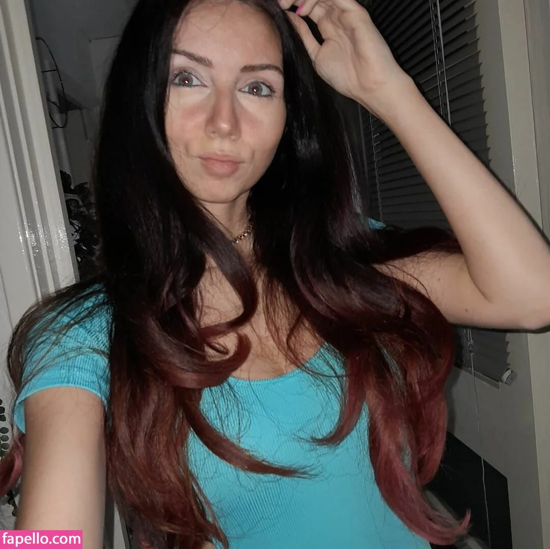 Summer Siempre Onlyfans Photo Gallery 