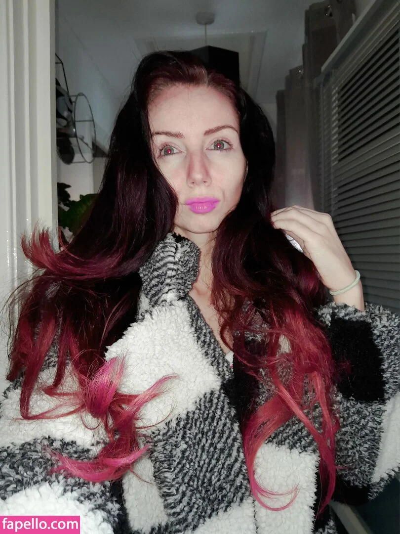 Summer Siempre Onlyfans Photo Gallery 