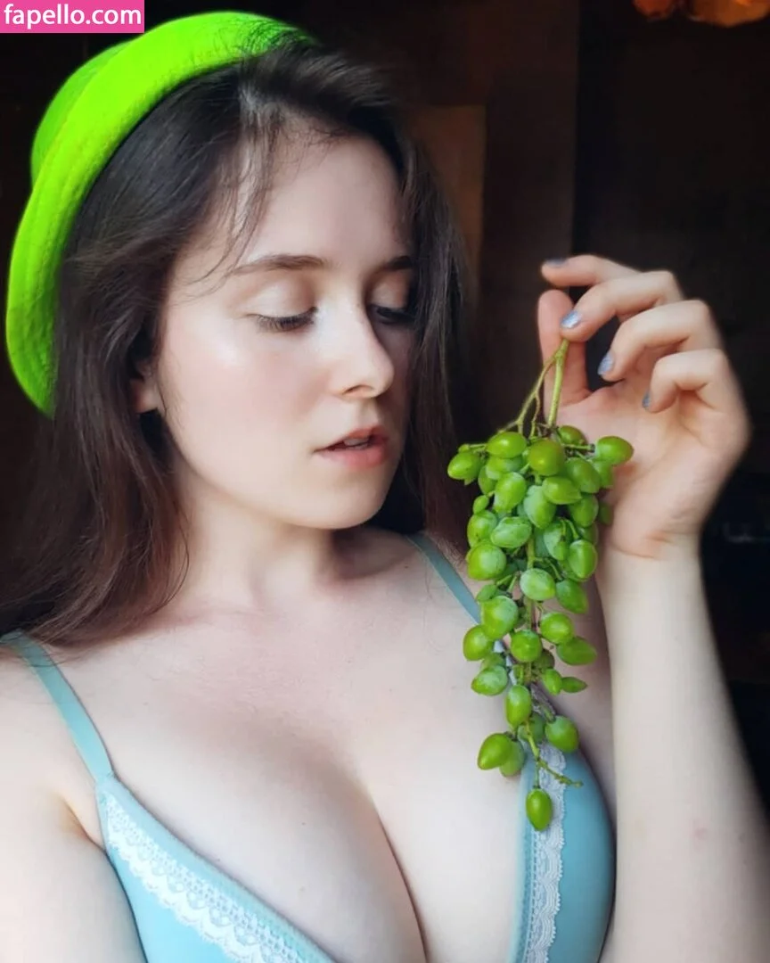 Elizaveta Milyaeva Onlyfans Photo Gallery 