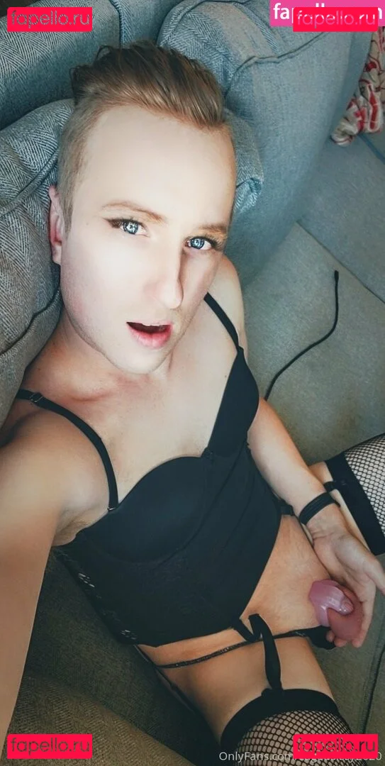 cagedsissy2020 Onlyfans Photo Gallery 