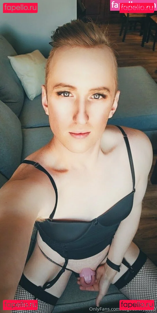 cagedsissy2020 Onlyfans Photo Gallery 