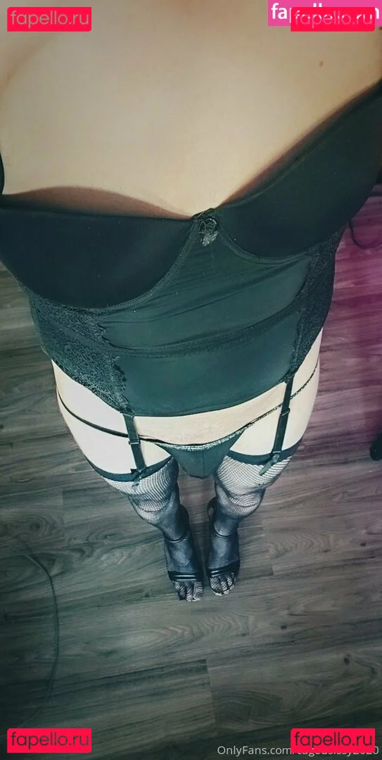 cagedsissy2020 Onlyfans Photo Gallery 