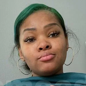 MsMoodyBB Onlyfans Photo Gallery 