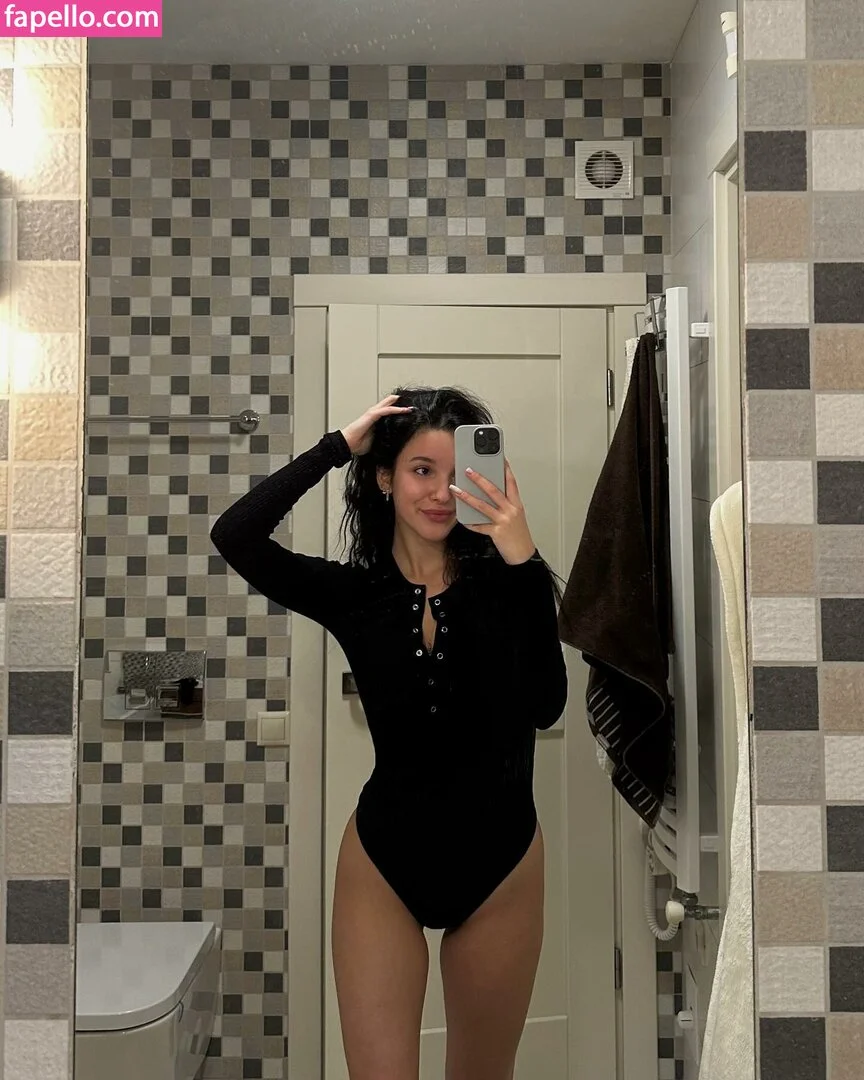 Solllomia Onlyfans Photo Gallery 