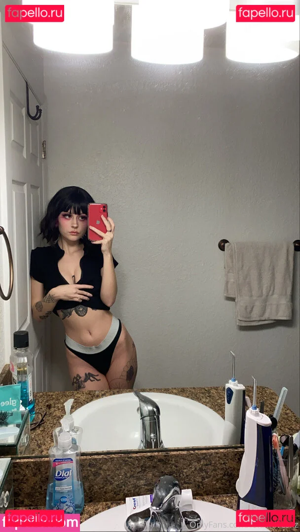 Lola Goth Onlyfans Photo Gallery 