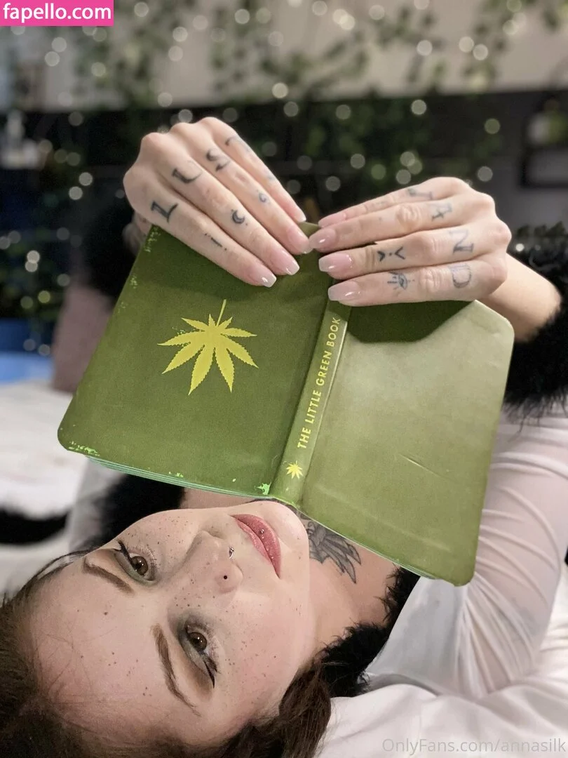 annasilk Onlyfans Photo Gallery 