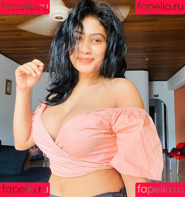 Piumi Hansamali Onlyfans Photo Gallery 