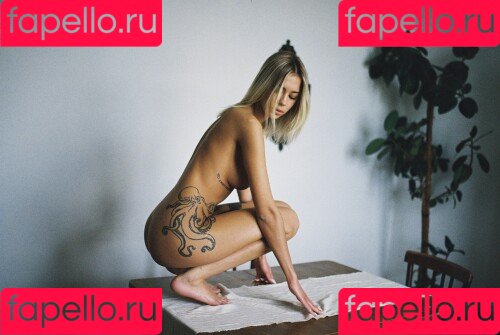 Polina Rahmanova Onlyfans Photo Gallery 