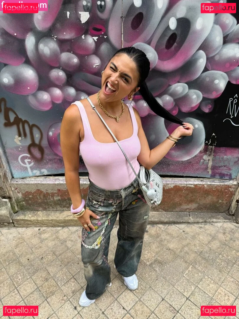 Lenna Vivas Onlyfans Photo Gallery 