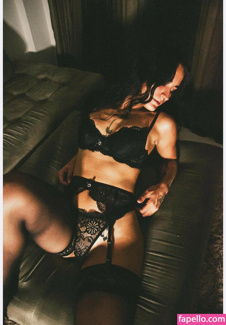 becalansky Onlyfans Photo Gallery 