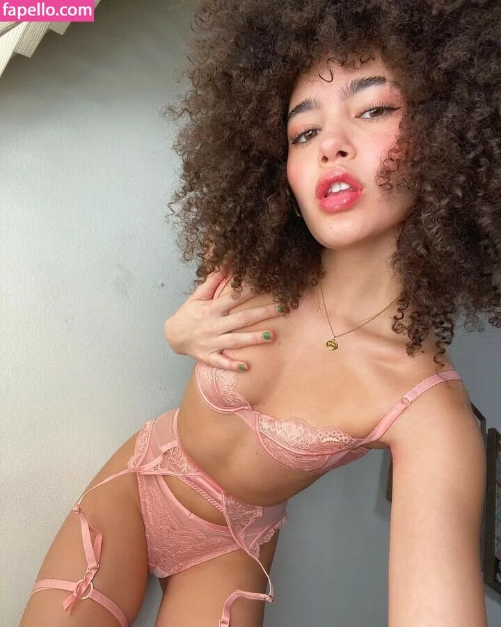 Teo Marcella Onlyfans Photo Gallery 