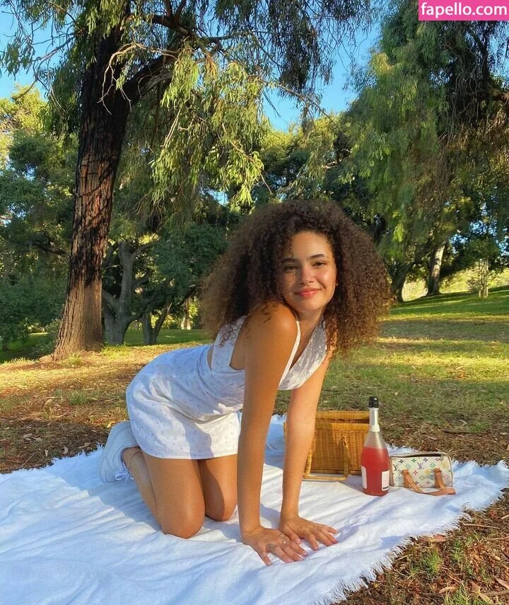 Teo Marcella Onlyfans Photo Gallery 