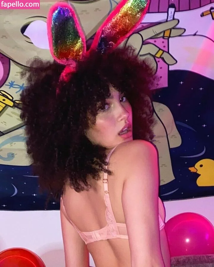 Teo Marcella Onlyfans Photo Gallery 