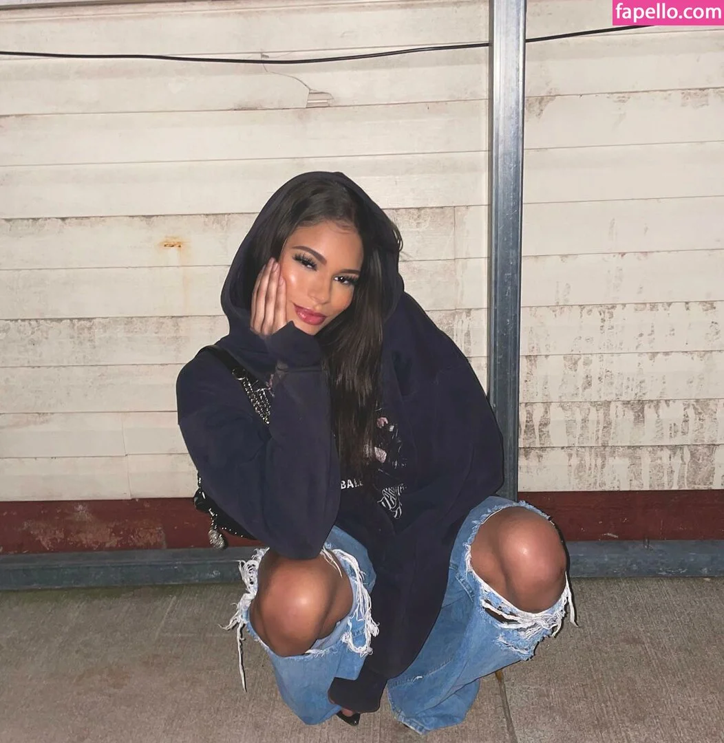 PrincessY Onlyfans Photo Gallery 