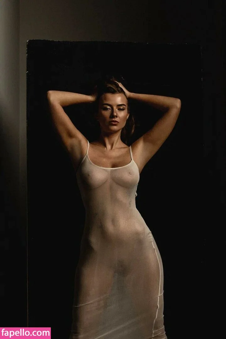 _se0.mi Onlyfans Photo Gallery 