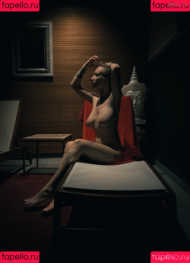 thisislannique Onlyfans Photo Gallery 