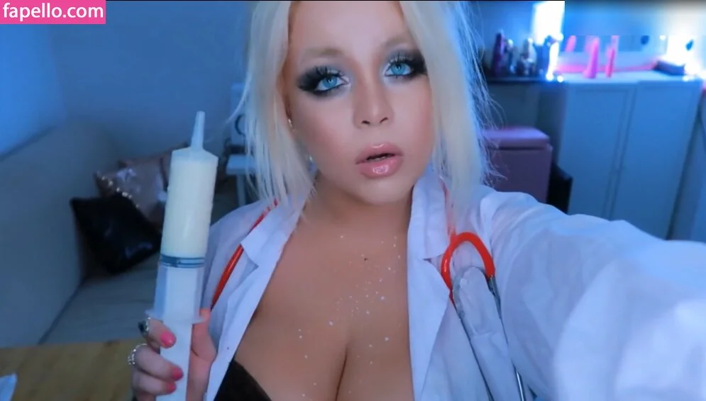Amy B ASMR (TheAmyBOfficial) Onlyfans Photo Gallery 