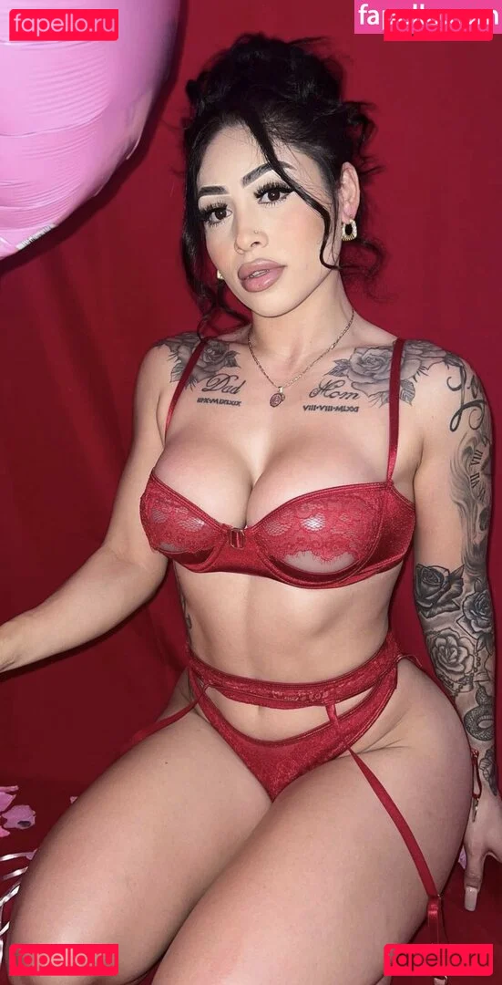 therealissalicious Onlyfans Photo Gallery 