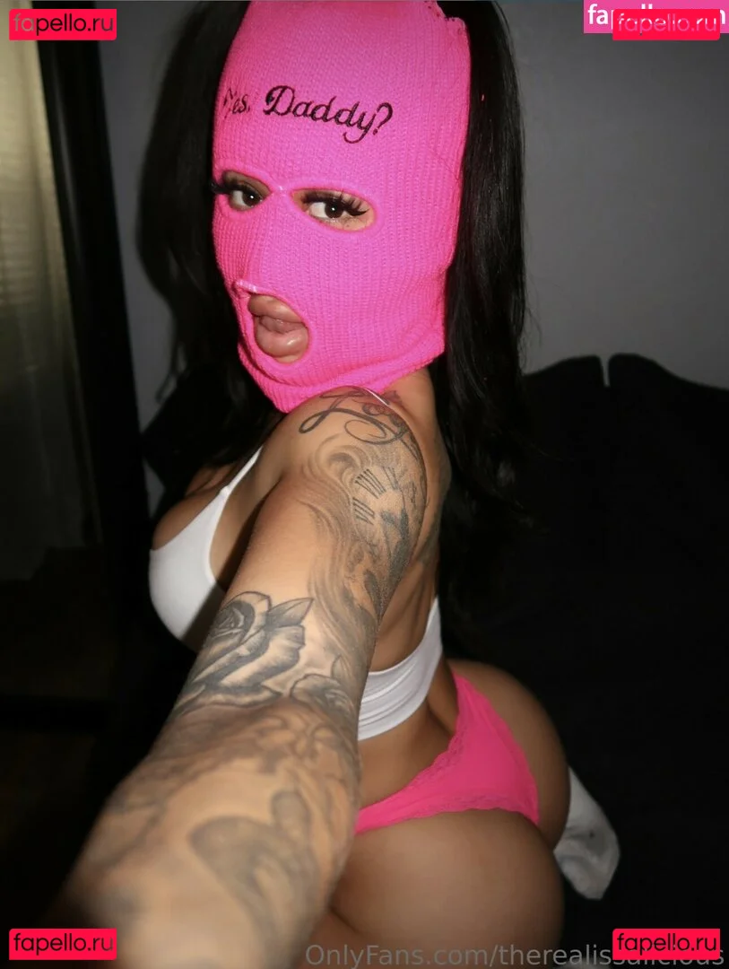 therealissalicious Onlyfans Photo Gallery 