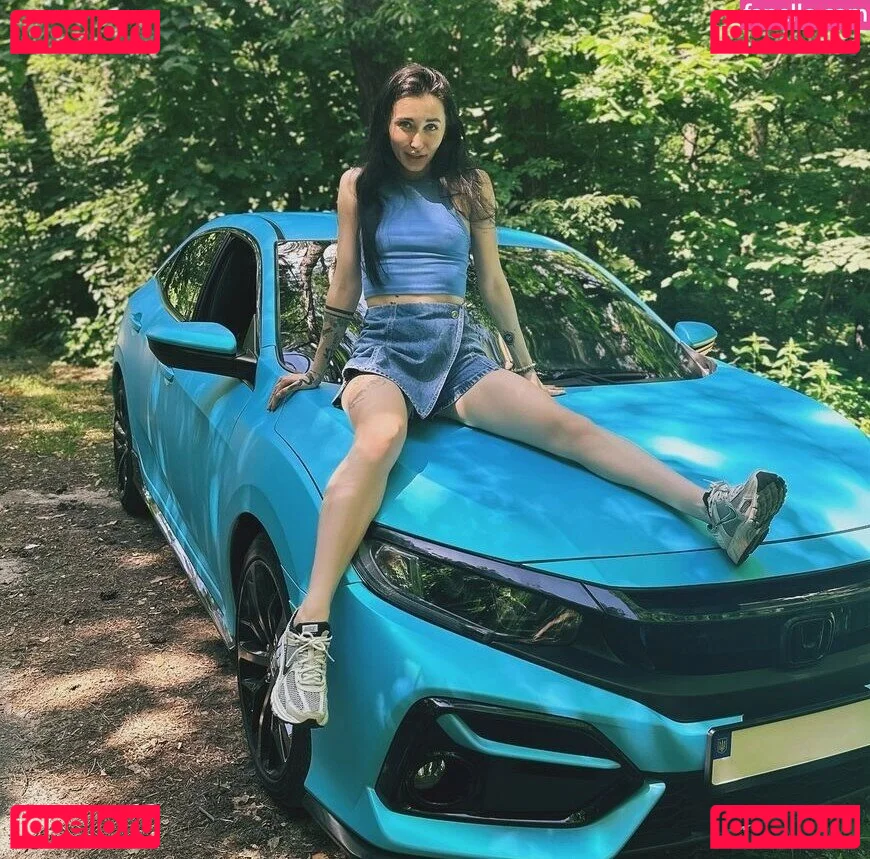 Lera Sky Onlyfans Photo Gallery 