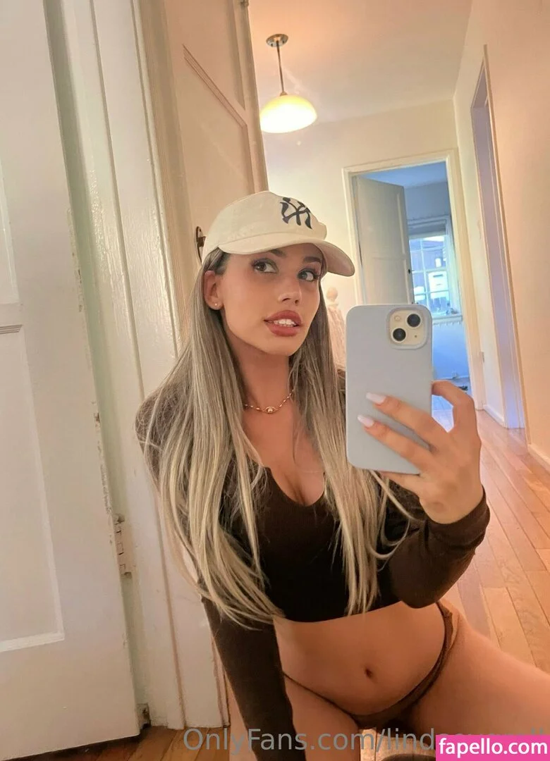 lindseygroll Onlyfans Photo Gallery 